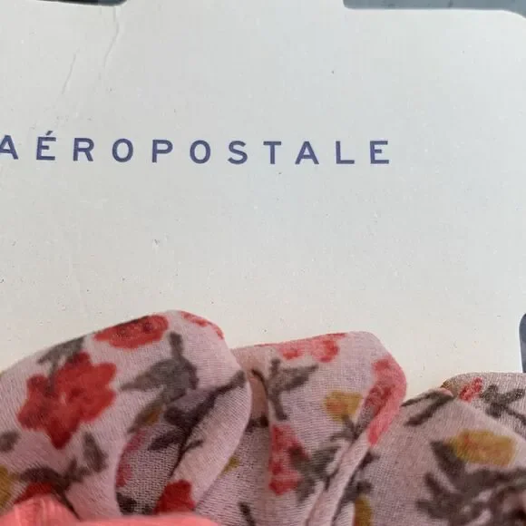 2 Aeropostale three packs scrunchies - Picture 5 of 5